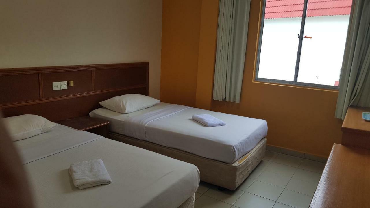 Prime Hotel Limbang Esterno foto